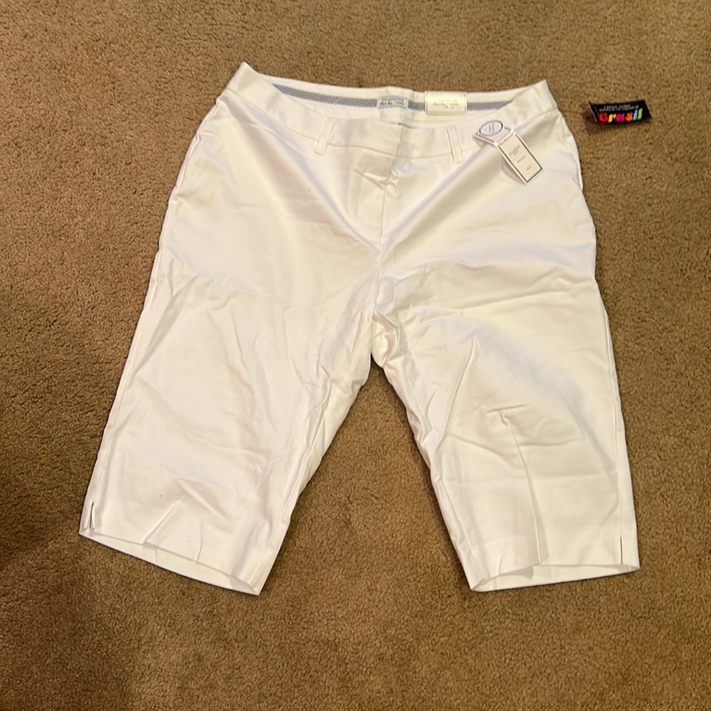 Charter Club white capris